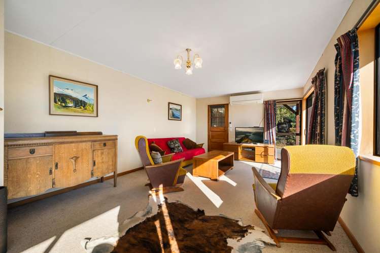 4 Hodgkinson Street, John Creek Lake Hawea_14