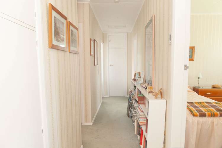 12 Lake Crescent Takaka_14