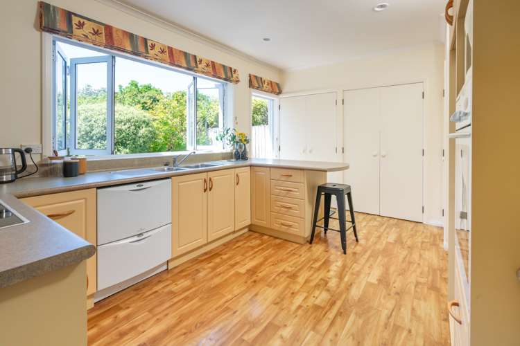 68 Ocean Road Paraparaumu Beach_18