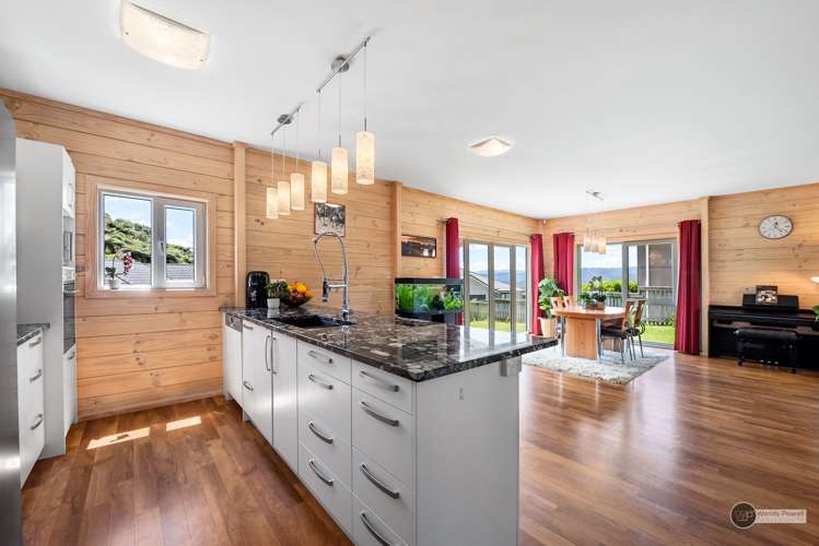 5 Aran More Place Belmont_5