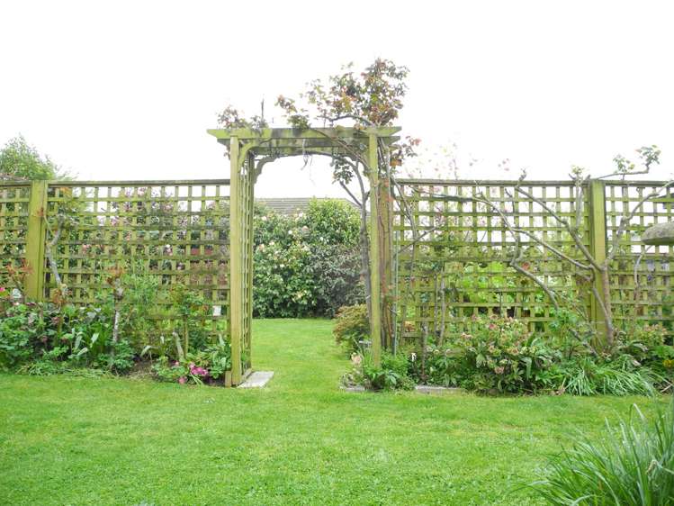 2/35 Dee Street Seaview_16