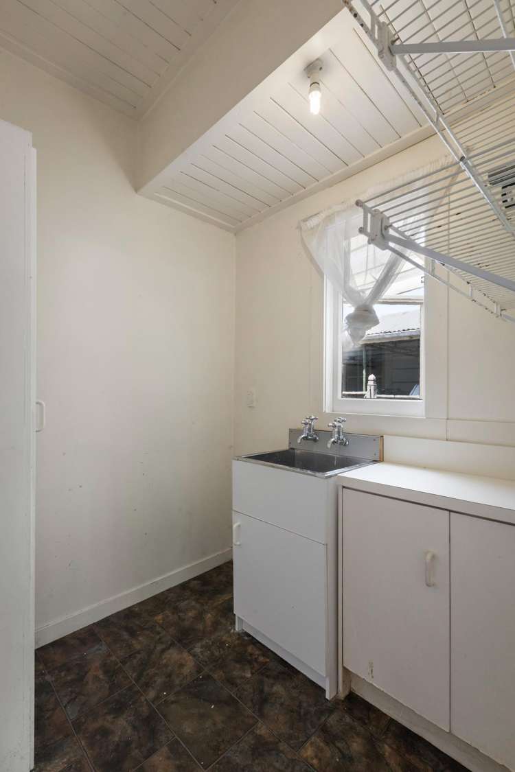 1 Russell Street Paeroa_15