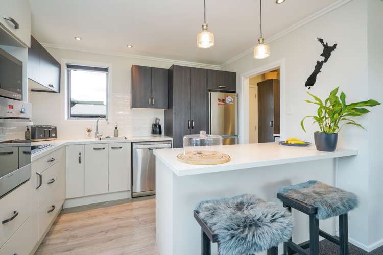 111 Eglinton Street Winton_6