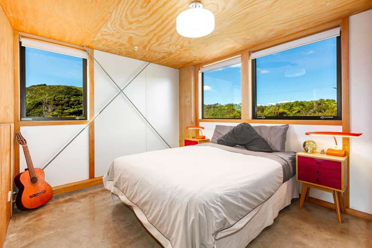 80 Southernthread Road Brooklyn_16