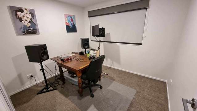 34 Tokai Place Glen Eden_1