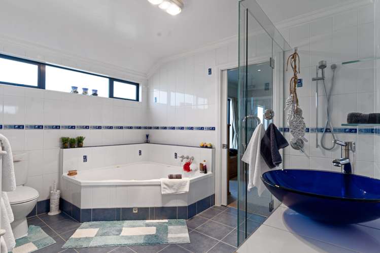 102 Paierau Road Opaki_14