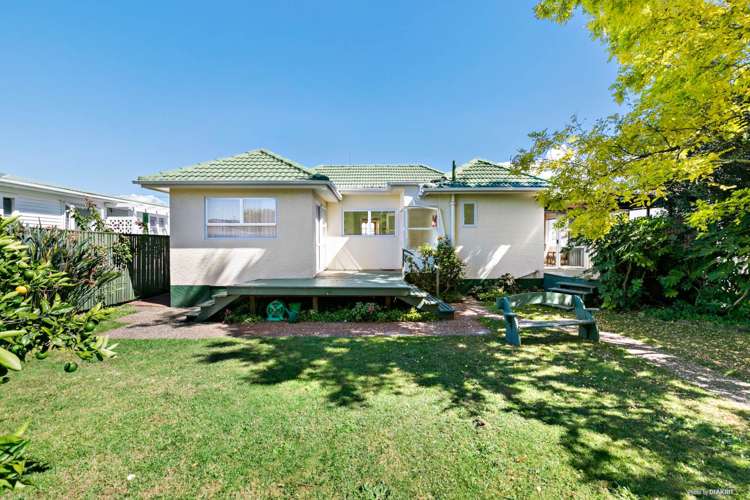 19 Peachgrove Road Te Atatu Peninsula_17