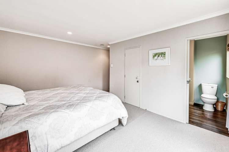 4 Akona Lane Hamilton East_9