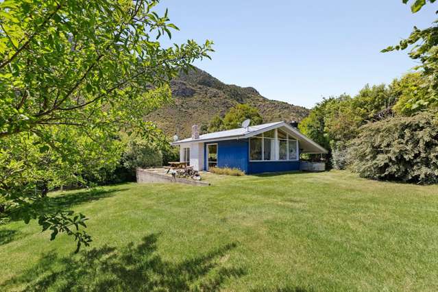 Lake Hawea Lakeside Haven