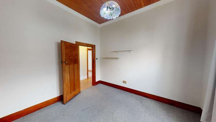 11 Hereford Street West End_9