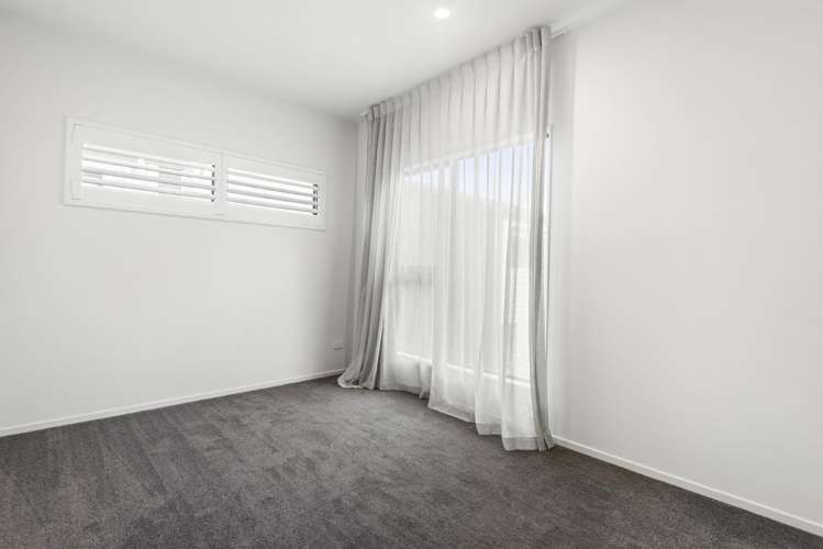 1D Lemon Grove Lane Greenhithe_15