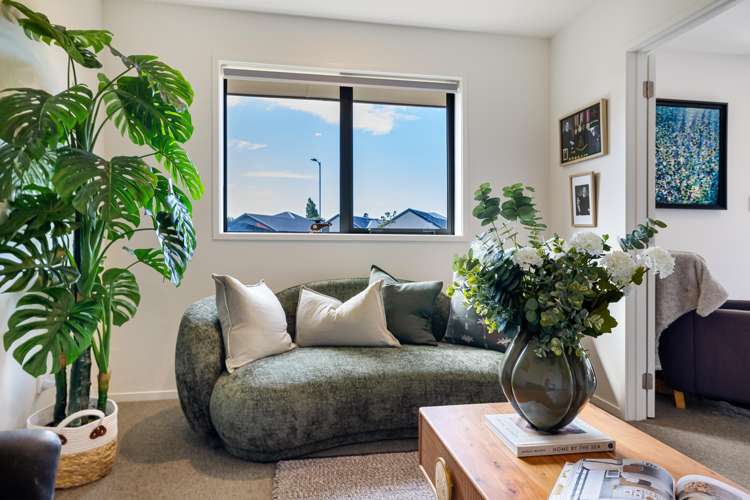 26 Selfe Crescent Burwood_9