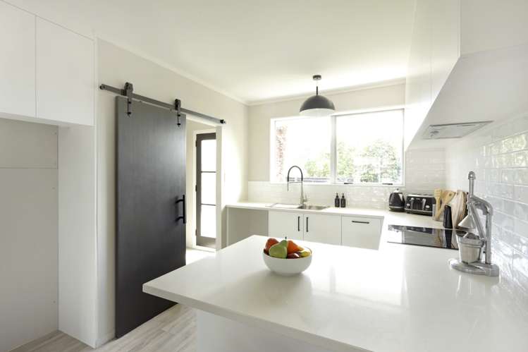 7/1 Pine Street New Lynn_13