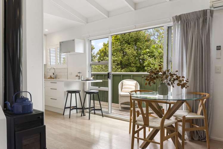 2/42 Fairlands Avenue Waterview_6