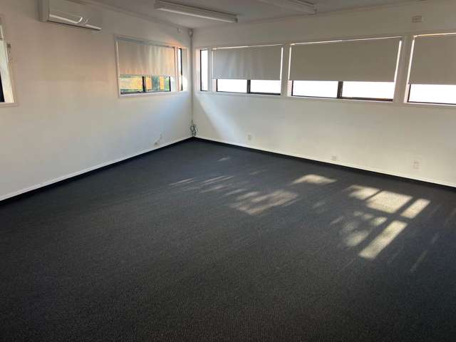 3 & 4/1 View Road Glenfield_3