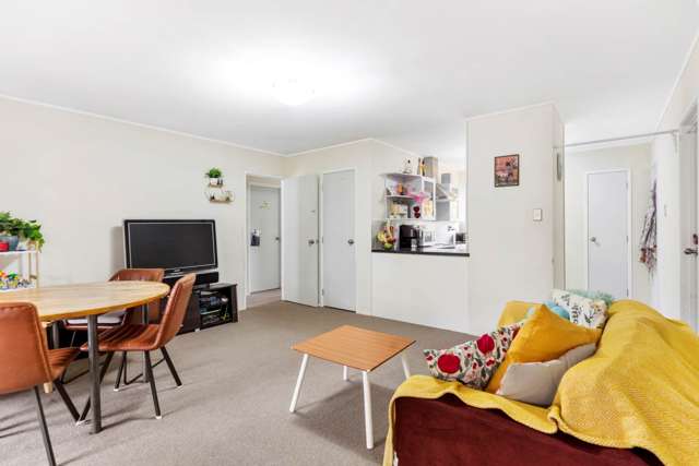 2/25 Hellyers Street Birkdale_2