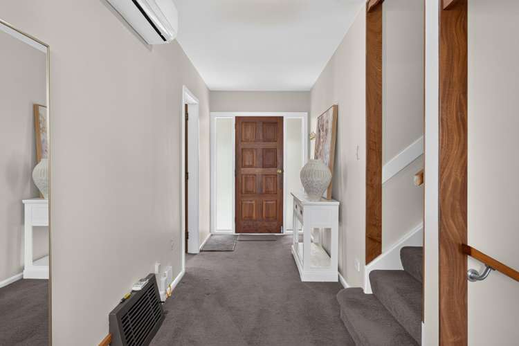 20 Delaware Crescent Russley_20