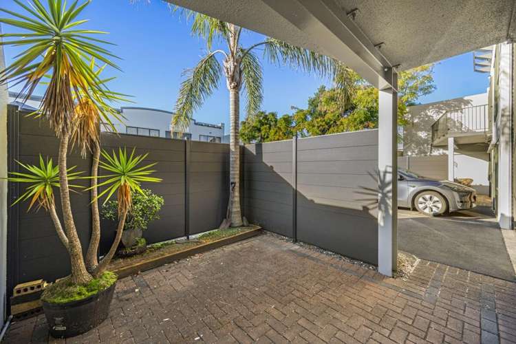 7/7 Torrens Road Burswood_9