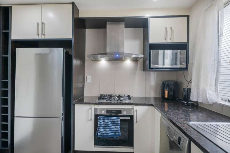 14/6 Islington Avenue New Lynn_5