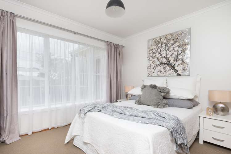 39 Royal View Road Te Atatu South_7