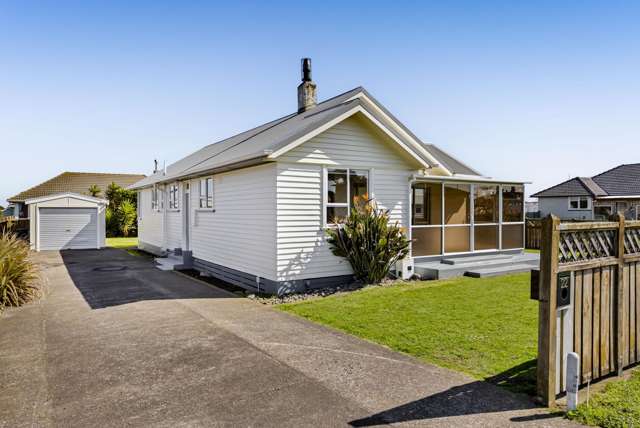 22 Whitcombe Road Opunake_1