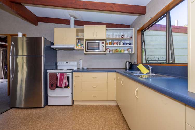 45 Gunn Road Albert Town_4