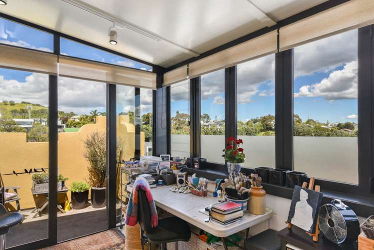 2/25a Lake Road Devonport_15