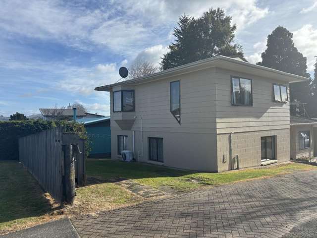 Large family home in Waipahihi