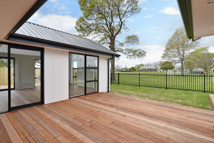 21 Malaga Crescent Harewood_22