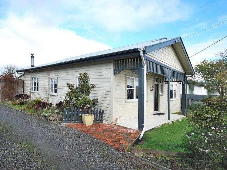 10 Hickson Street Featherston_14