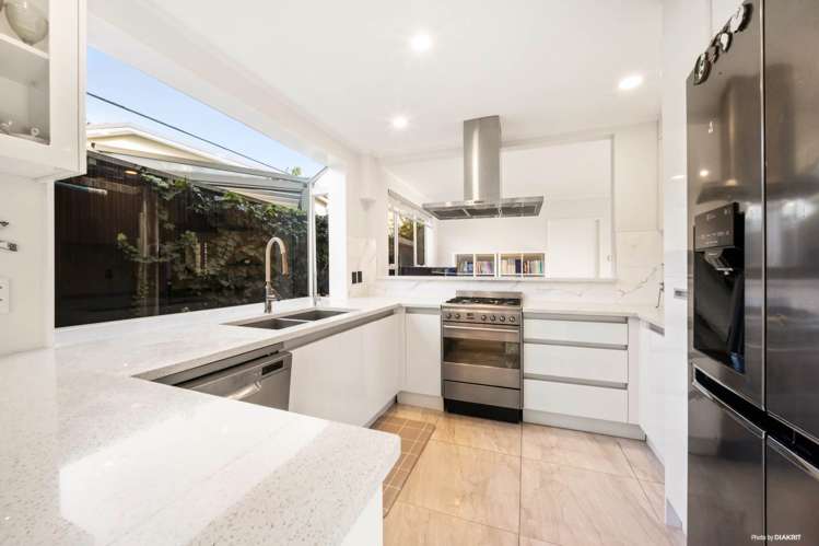 205 Luckens Road West Harbour_10