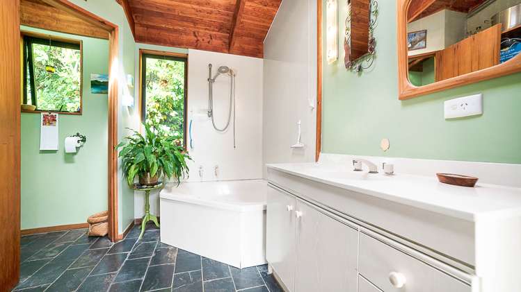 14 Haile Lane Kahurangi National Park_10