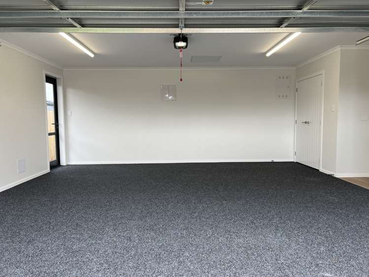 18 Kekewai Place 2033_16