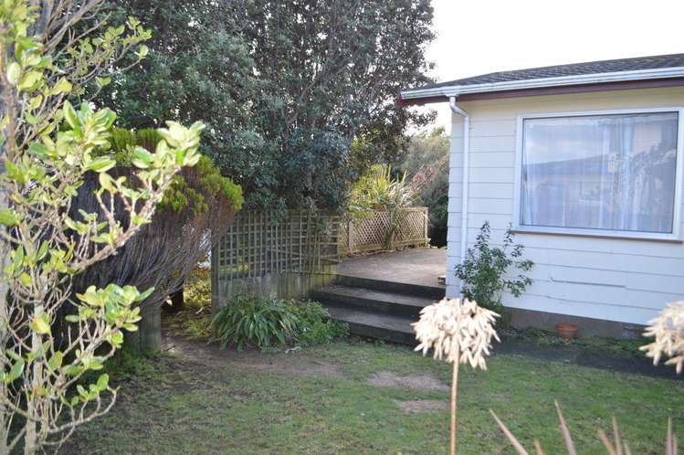 2 Moki Street Titahi Bay_24