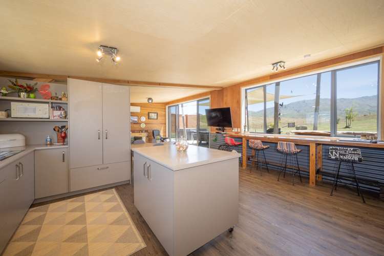 31 Highview Heights Waikerikeri_9