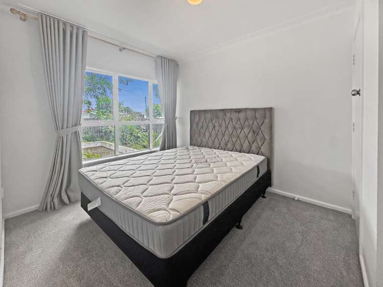 1/6 Taikata Road Te Atatu Peninsula_8