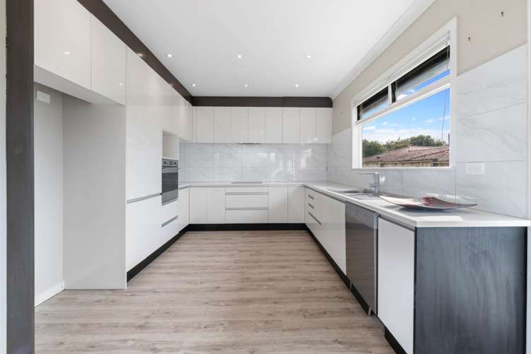 8 Gills Avenue Papakura_7