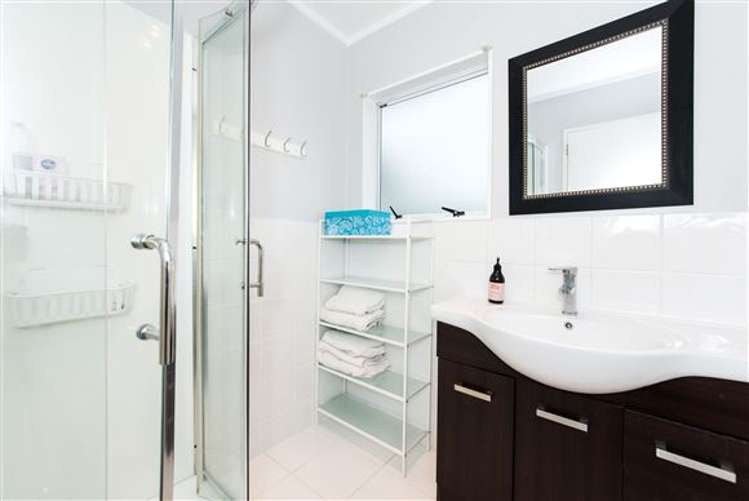 19 Meadowvale Rise Titirangi_12