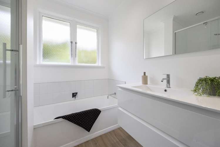 88 Barr Street Kenmure_12