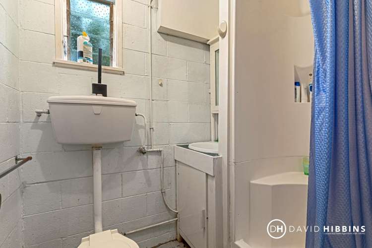 35 Martin Crescent Northcote_13