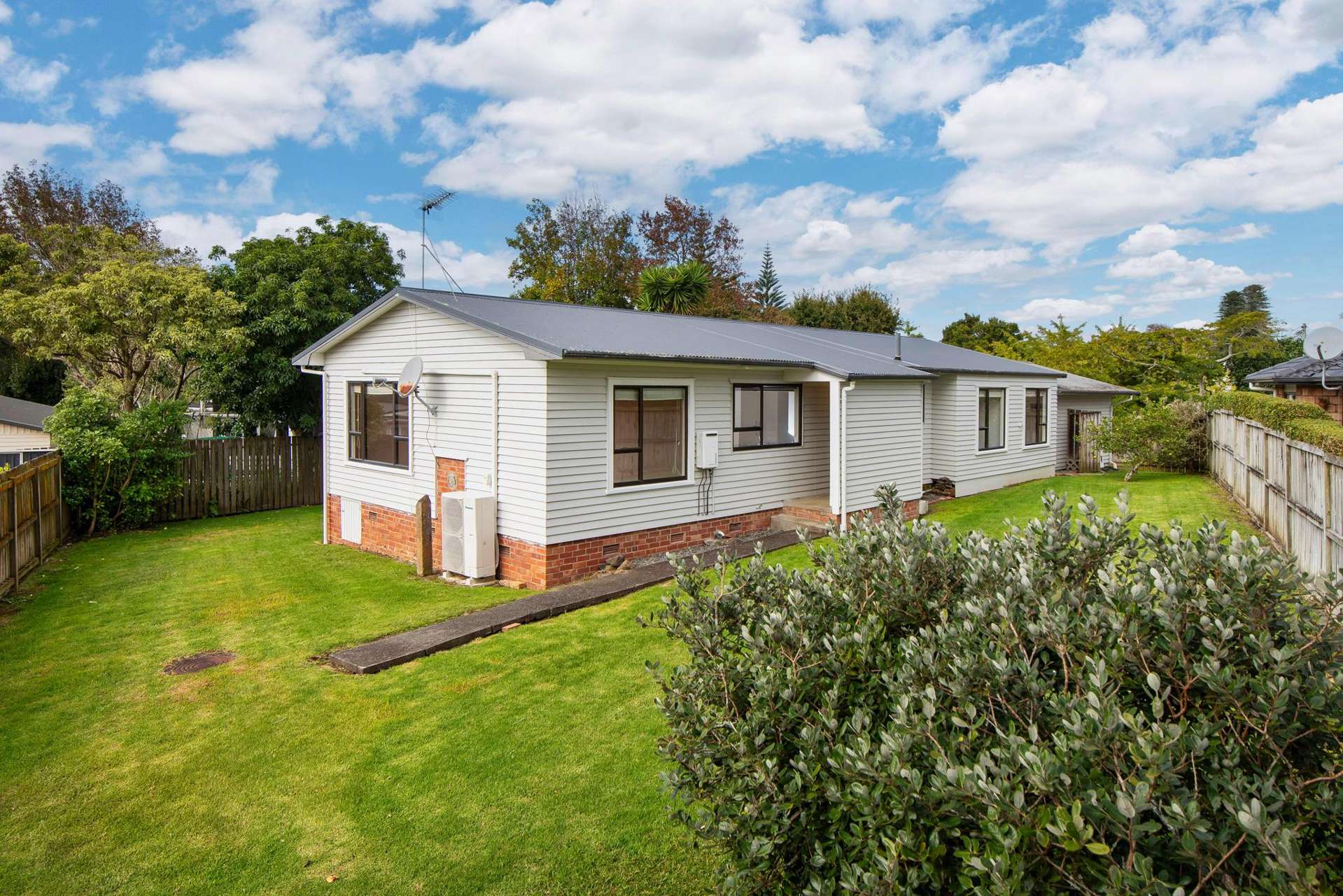 1/54 Seaview Terrace Mt Albert_0