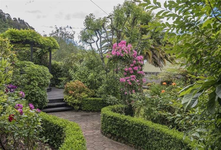 22 Larges Lane The Brook_1