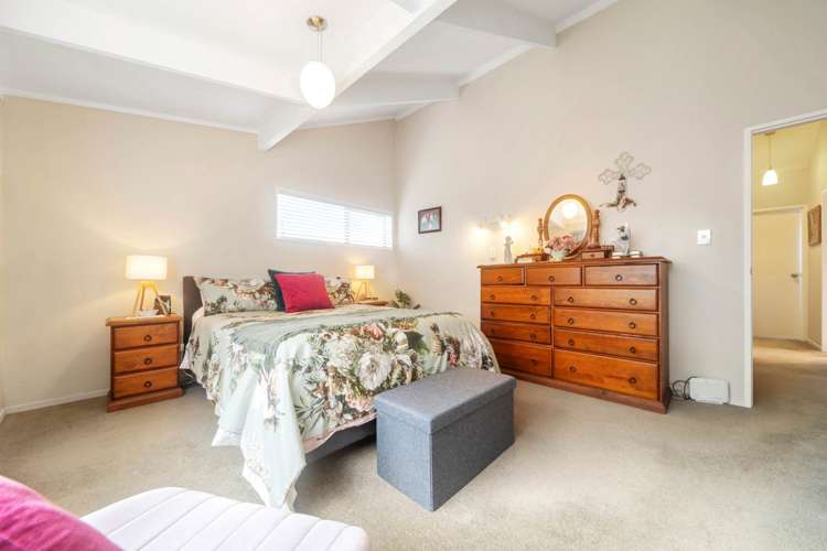 33 Botany Road Botany Downs_14