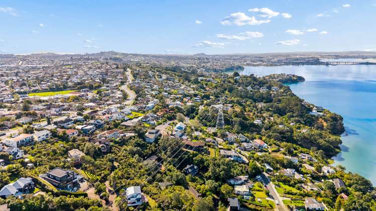 4 Puketutu Rise Hillsborough_9