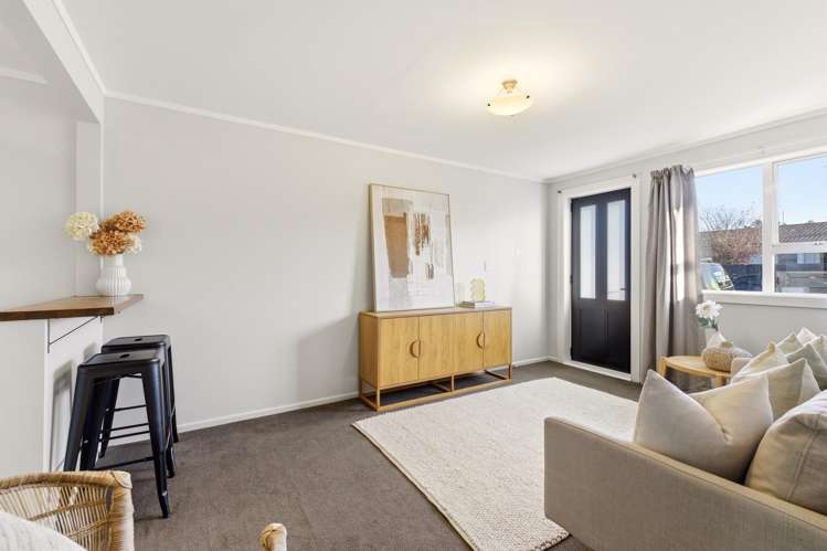2/22 Holly Road St Albans_3