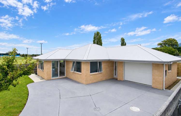 11a McGlashen Street_0