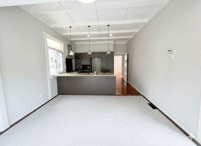 35A Queensway Three Kings_1