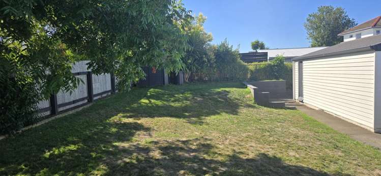 2 Given Street 10484_2