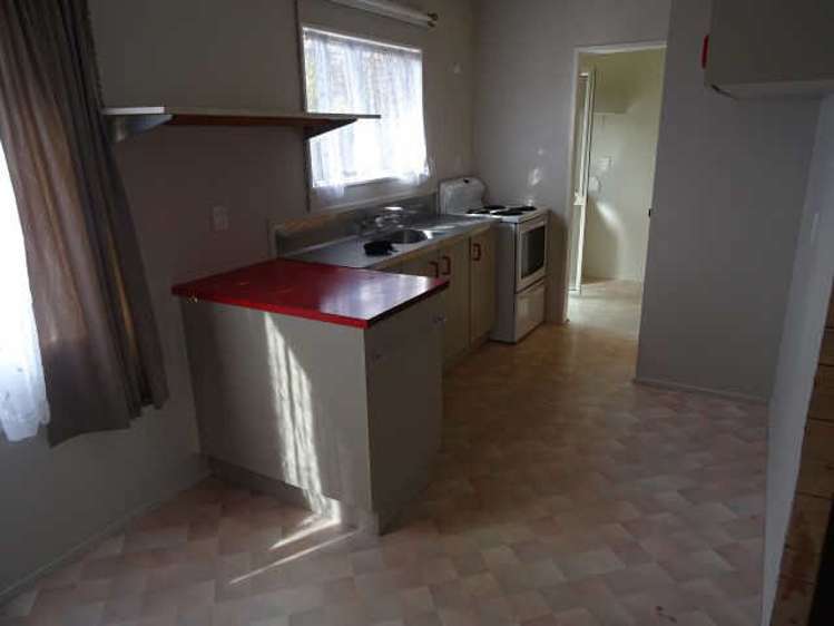 76b Albert Street Hamilton East_15