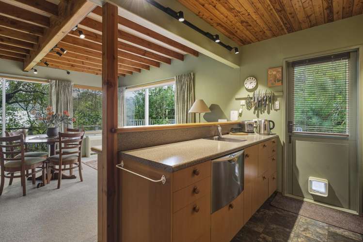 61 Frame Street North East Valley_10